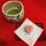 御菓子司梅月堂西店 - ( ；´Д｀)いけばな展でお茶席に参加しました♡