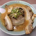 くるまやラーメン - みそチャーシュー麺 950円