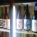 日本酒・海鮮 二六丸 - お酒のショーケース１