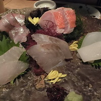 雨後晴 青山 - 造り　本日の鮮魚　あしらい一式　アオリイカ、甘鯛、金目鯛、マナガツオ、まこだい