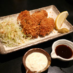 魚真 - カキフライ自家製タルタル付き ¥880
