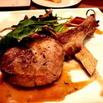 chez le mak - 【2016年10月再訪】Bachelorよりメイン：イベリコ豚のロースト。ソースの香りをお届けできないのが非常に残念( ´ ▽ ` )