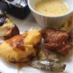 ビュッフェ＆カフェレストラン ナイト＆デイ - 松茸の香りはしなかったけど、茶碗蒸し  トリフソースがけのオムレツはふわふわで美味