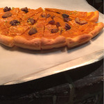 ビュッフェ＆カフェレストラン ナイト＆デイ - かぼちゃのホットピザ  なんでこんなウマイんだ！