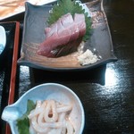 ごちそうや - 戻りカツオ、自家製塩から