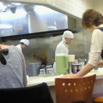 こうや - 清潔な店内