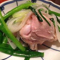とり田 博多本店 - 鳥肉とネギ…オリジナルのポン酢をかけて頂きます(^o^)/