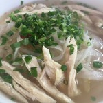 センホン・ベトナム料理専門店 - 鶏のフォー