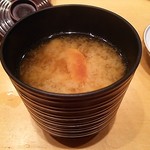 ＩＫＫＹＵ - 油揚げと椎茸のお味噌汁