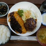 おらんじゅ - チキンカツ＆ハンバーグ（サービス定食）900円