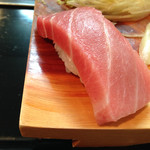 すきやばし次郎 - まずは中トロから(^-^)