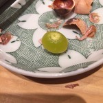 井出家 - お隣さんからのお裾分け　炒り銀杏　キレイだ♡