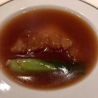 中国飯店 富麗華 - ふかひれの姿煮