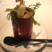 ベージュ アラン・デュカス 東京 - 有機野菜と栗のムースとコンソメのジュレ