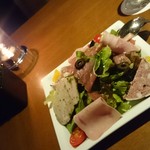 レストラン グリルテーブル ウィズスカイバー - 欲張りサラダ
