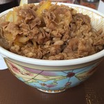 すき家 - 牛丼メガ(730円)