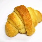 天然酵母のパン オオナミ - オリーブオイルのクロワッサン　200円