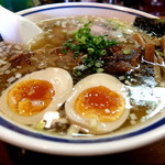 塩そば(700円)＋煮玉子(100円)+ナンコツ(220円)