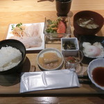 小料理はなれ - 岩中蒸し豚和膳でございます