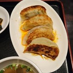 天一房　中華料理 - 餃子（100円）