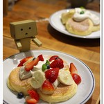 FLIPPER'S - 奇跡のパンケーキ フレッシュフルーツ