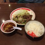 一楽 - 牛スタミナ定食（税込810円）