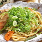 鉄板居酒屋OHANA - ホルモンうどん