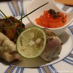 分とく山 - 【前菜】生イクラ親子和え、無花果肝挟み、鮎墨煮、魳棒寿し　16.10月
      
      