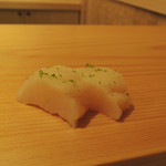 鮨 あらい - 皮つきべったら漬け