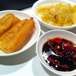 The Westin Bund Center, Shanghai - BAK KUT TEH（肉骨茶）の薬味