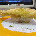 元気寿司 - ほうぼうの天ぷら(横から)