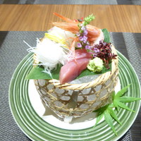 日本料理 弁慶 ホテル日航大阪 - お造り（鯛、甘海老、引っさげ）