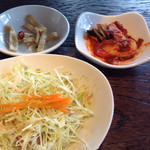 炭火焼肉・韓国料理 KollaBo - サラダ，キムチなど