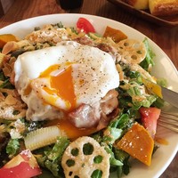 マディソン ニューヨーク キッチン - ニューヨークコブサラダ1,200円黄身とろ～り
