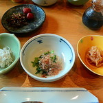 南海荘 - 小鉢のおかず