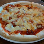 Kafepanse - 「完熟トマトの具だくさんピザ」