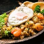 Fukuwauchi - こだわりのアジア料理も！