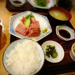 い奈本 - 先輩のマグロ刺身定食