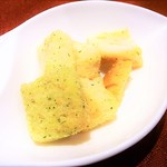 STEAK-KAPPO  TSUKI - クルトンは２種類、別添えなのでサクサク感を楽しめる♪