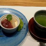 Myouken Ishiharasou Shokusai Ishikura - 抹茶最中、無花果と梨のコンポート。