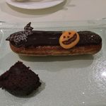 パティスリー・サダハル・アオキ・パリ - エクレール ショコラ ハロウィン 