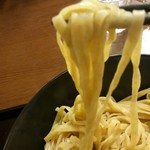 麺麓menroku - 鴨つけそばの麺のアップ