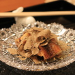 日本料理 銭屋 - 鰻のかば焼き　黒トリュフ載せ