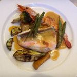 レストラン・ル・シャ・ボテ - 三重県産ホウボウと毛かにのムースリーヌ　赤海老添え、ドライトマトソース
