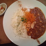 ガーデン＆クラフツ カフェ - チキンとひよこ豆のカレー（大盛りにしてもらいました＾＾ｖ）