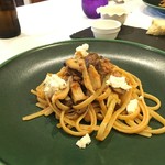 ラ ヴィオレッタ - 自家製サルシッチヤといろいろきの子　リコッタチーズ添え