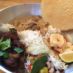 スパイス ラボ ブースト - 201610再訪  海老のマラバール、辛&酸のマトンビンダルー、クリーミーベジあいがけ 少なめでお願いしました