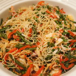 ザ・カフェ(グランドプリンスホテル大阪ベイ) - 蟹とホットバジルの焼きそば