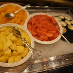 ザ・カフェ(グランドプリンスホテル大阪ベイ) - カットフルーツ