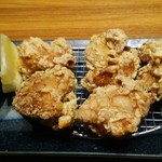 Ondoritei - 国産鶏モモ肉唐揚げです